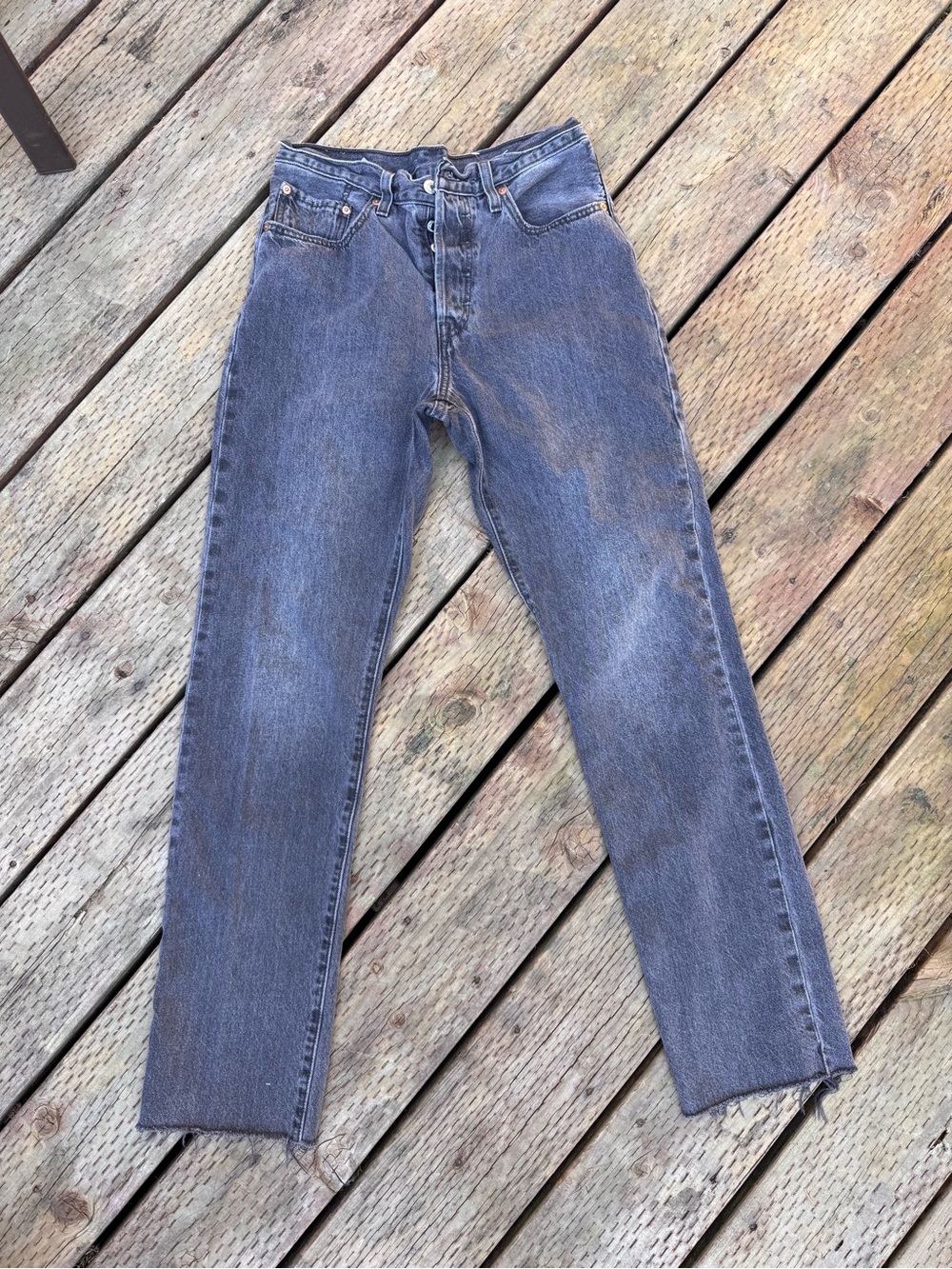 Levi's women’s Straight Jeans in Faded Black.